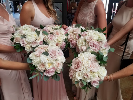 Florist «Forever In Bloom Floral», reviews and photos, 627 Hiawatha Ave, Vadnais Heights, MN 55127, USA