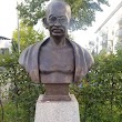 Mahatma-Gandhi-Statue