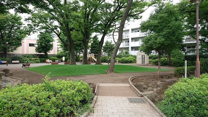 世田谷区立世田谷新町公園