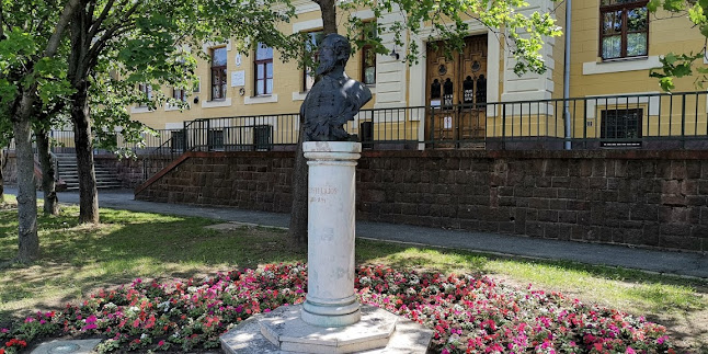 Értékelések erről a helyről: Kossuth Lajos Általános Iskola, Veszprém - Iskola