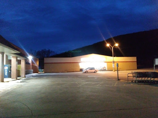 Dollar Store «FAMILY DOLLAR», reviews and photos, 377 Grant St, Franklin, PA 16323, USA