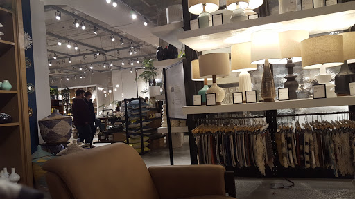 Furniture Store «west elm», reviews and photos, 248 E Colorado Blvd, Pasadena, CA 91101, USA