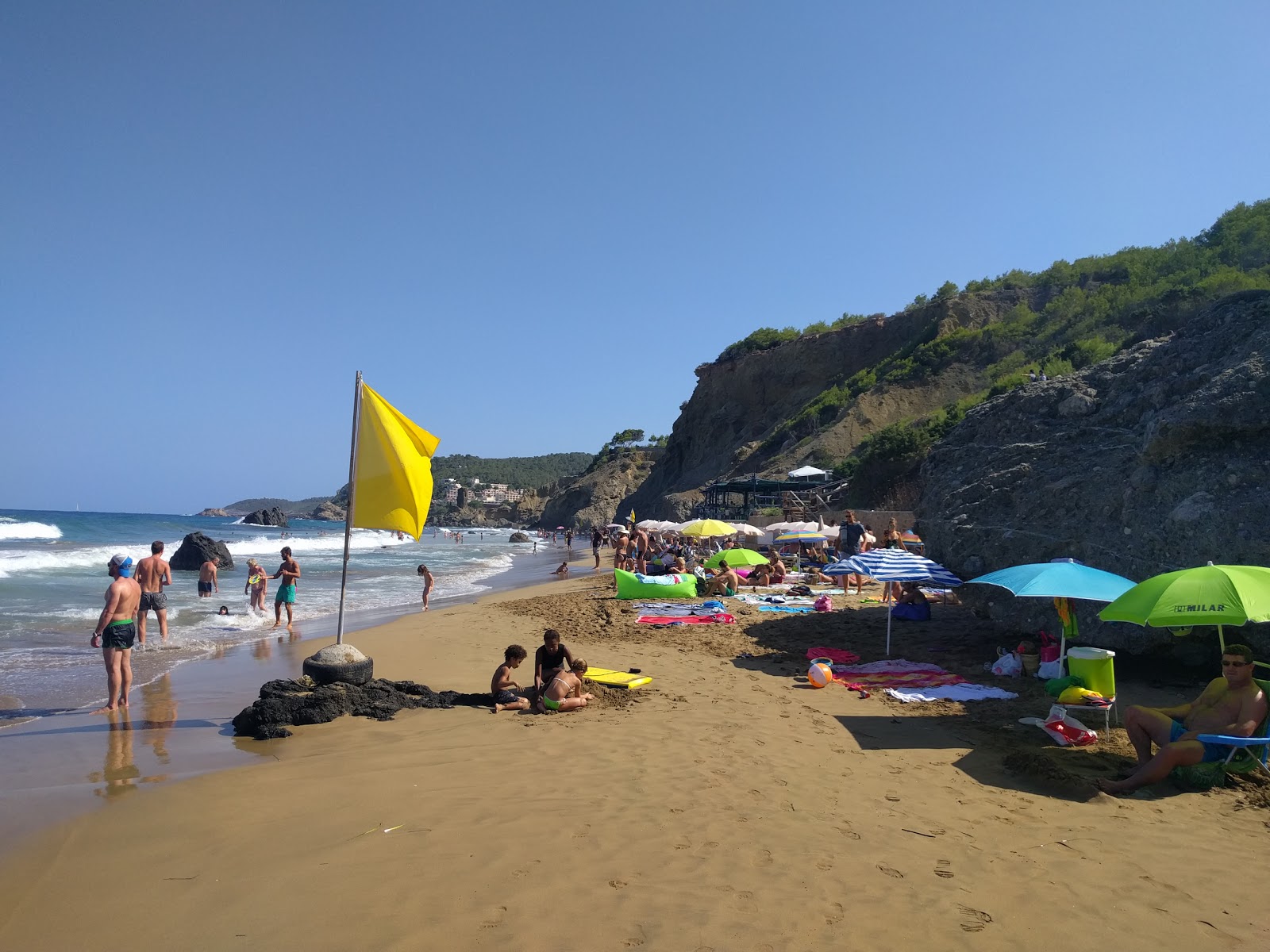 Platja de s'Aigua Blanca'in fotoğrafı biraz temiz temizlik seviyesi ile