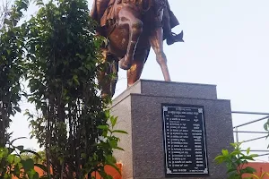 Basaveshwara Statue image
