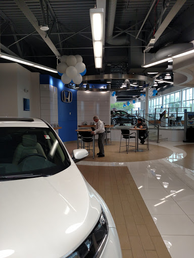 Honda Dealer «Ralph Honda», reviews and photos, 3939 W Ridge Rd, Rochester, NY 14626, USA