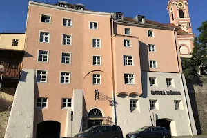 Hotel König image