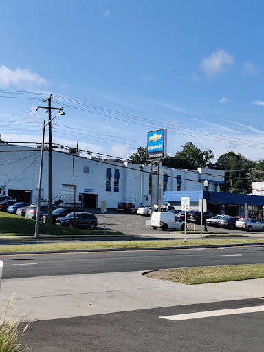Chevrolet Dealer «Jim McKay Chevrolet», reviews and photos, 3509 University Dr, Fairfax, VA 22030, USA
