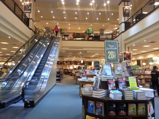 Book Store «Barnes & Noble», reviews and photos, 7325 N la Cholla Blvd, Tucson, AZ 85741, USA