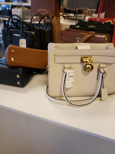 Department Store «Nordstrom Rack Gateway Center», reviews and photos, 550 Gateway Dr #2, Brooklyn, NY 11239, USA