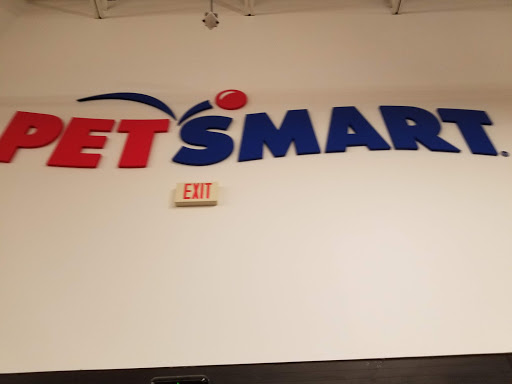 Pet Supply Store «PetSmart», reviews and photos, 5812 Youngstown Warren Rd, Niles, OH 44446, USA