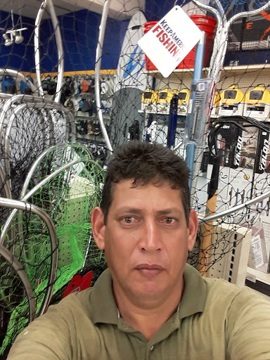 Marine Supply Store «West Marine», reviews and photos, 3905 W Cypress St, Tampa, FL 33607, USA