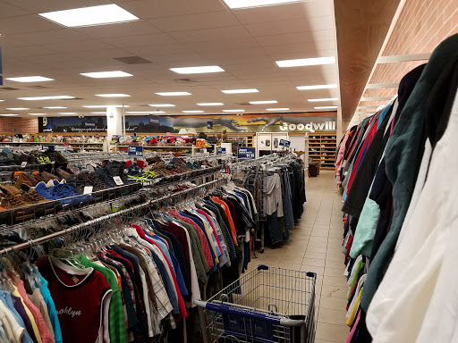 Thrift Store «Goodwill Retail Store», reviews and photos, 514 Waughtown St, Winston-Salem, NC 27127, USA