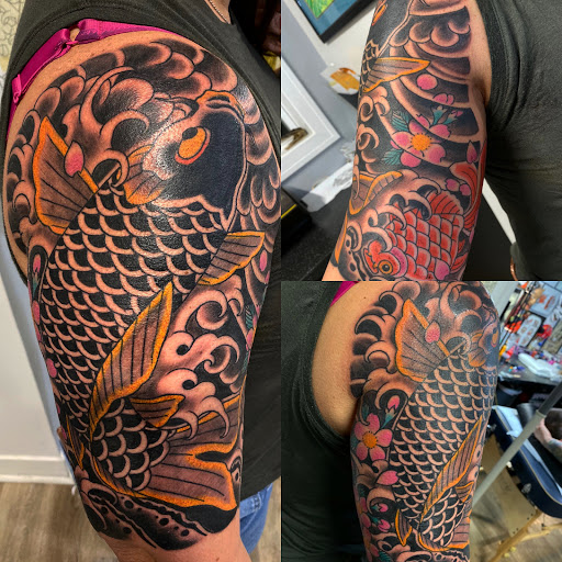 Skin Thrills Tattoo & Body Piercing Studio, 5005 Williamson Rd, Roanoke, VA 24012, USA, 