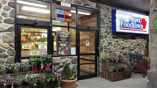 Grocery Store «Super Foodtown of Croton-on-Hudson», reviews and photos, 2005 Albany Post Rd, Croton-On-Hudson, NY 10520, USA