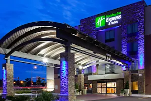 Holiday Inn Express & Suites Rochester – Mayo Clinic Area, an IHG Hotel image