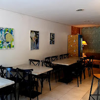 Atmosphère du Café Café de la place / Les mouffettes à Saint-Bauzille-de-Putois - n°4