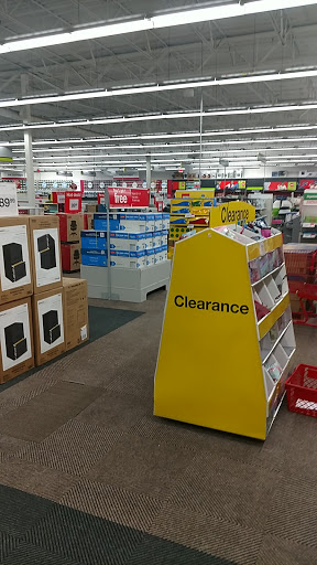 Office Supply Store «Staples», reviews and photos, 284 Hartford Ave, Bellingham, MA 02019, USA
