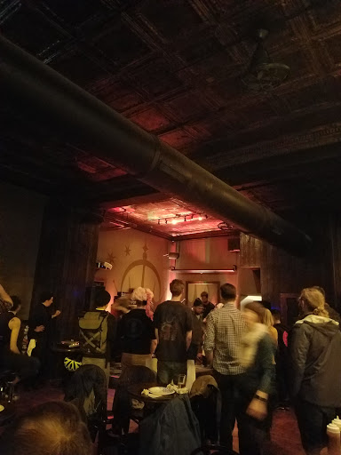 Bar «Crown Liquors», reviews and photos, 2821 N Milwaukee Ave, Chicago, IL 60618, USA