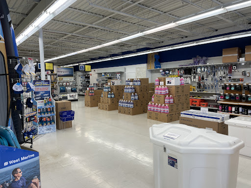 Marine Supply Store «West Marine», reviews and photos, 4141 S 76th St, Greenfield, WI 53220, USA