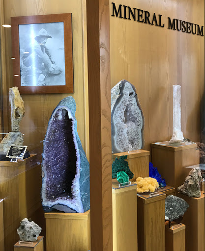 Jewelry Store «Calhoun Jewelers», reviews and photos, 500 Main St, Royersford, PA 19468, USA