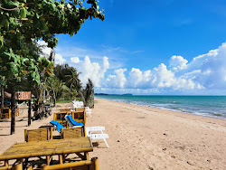 Foto von Khuk Khak Beach mit sehr sauber Sauberkeitsgrad