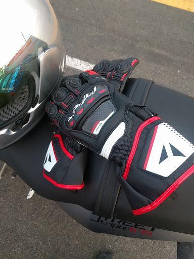 Sportswear Store «Dainese Store Orange County», reviews and photos, 1645 Superior Ave, Costa Mesa, CA 92627, USA