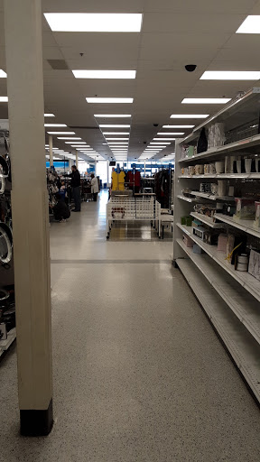 Clothing Store «Ross Dress for Less», reviews and photos, 620 Triangle Shopping Center, Longview, WA 98632, USA