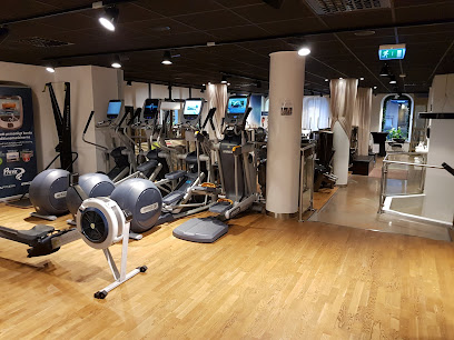 W8 Club Fitness - Stora Nygatan 45, 111 27 Stockholm, Sweden