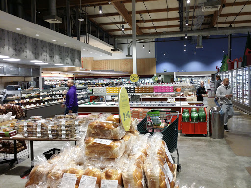 Grocery Store «Whole Foods Market», reviews and photos, 21347 Ventura Blvd, Woodland Hills, CA 91364, USA