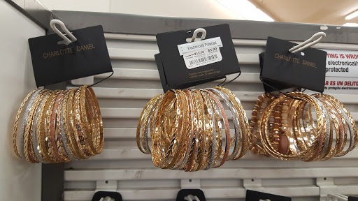 Clothing Store «Burlington Coat Factory», reviews and photos, 8225 E Kellogg Dr, Wichita, KS 67207, USA