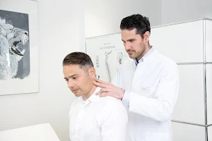 PD Dr. med. Benedikt Burkhardt | Wirbelsäulenzentrum Zürich - Hirslanden Klinik, Spine Center - WSC image