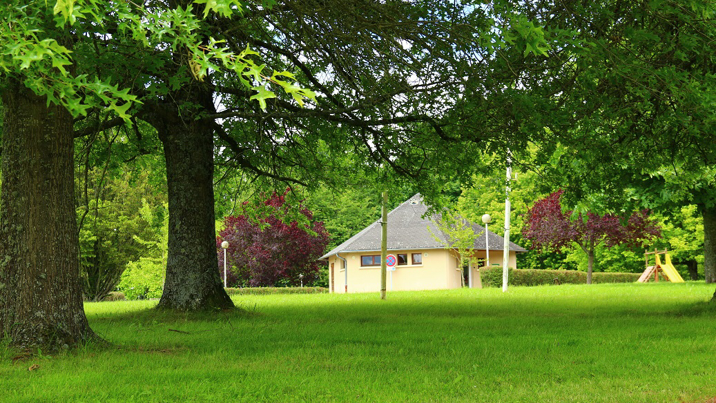 Camping Dun-le-Palestel à Dun-le-Palestel (Creuse 23)