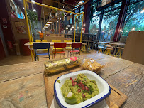 Plats et boissons du Restaurant mexicain Fresh Burritos Bercy Village à Paris - n°3
