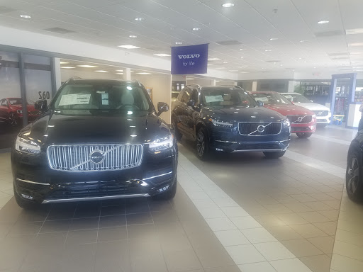 Car Dealer «Deel Volvo», reviews and photos, 3650 Bird Rd, Miami, FL 33133, USA