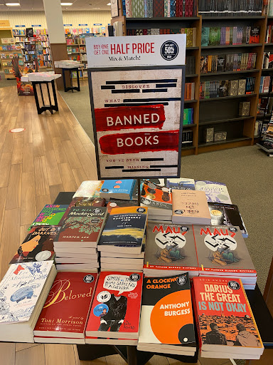 Book Store «Barnes & Noble Booksellers Fredericksburg/ Central Park», reviews and photos, 1220 Carl D. Silver Parkway, Fredericksburg, VA 22401, USA
