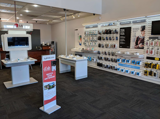 Cell Phone Store «GoWireless Verizon Authorized Retailer», reviews and photos, 1704 Oakland Rd, San Jose, CA 95131, USA