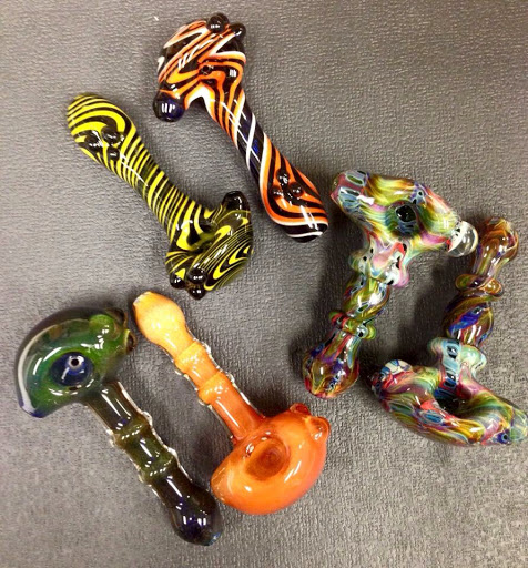 Tobacco Shop «Funky Bean Smoke Shop», reviews and photos, 1163 N Farnsworth Ave, Aurora, IL 60505, USA