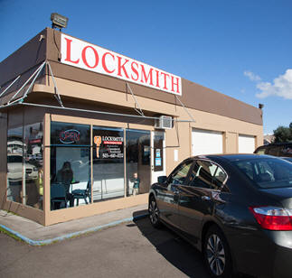 Locksmith «ERS LOCKSMITH», reviews and photos, 905 E 1st St, Newberg, OR 97132, USA