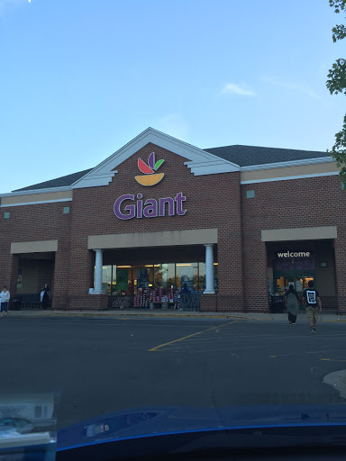 Giant, 45101 First Colony Blvd, California, MD 20619, USA, 