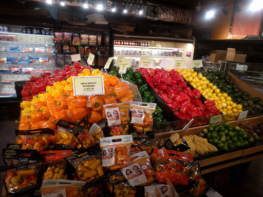 Grocery Store «Chestnut Grocery», reviews and photos, 700 Myrtle Ave, Brooklyn, NY 11205, USA