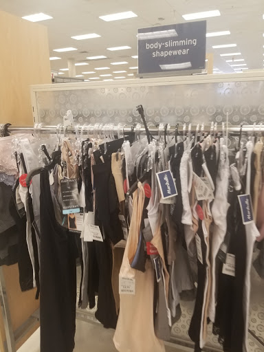 Department Store «Marshalls and HomeGoods», reviews and photos, 265 S Broadway, Salem, NH 03079, USA