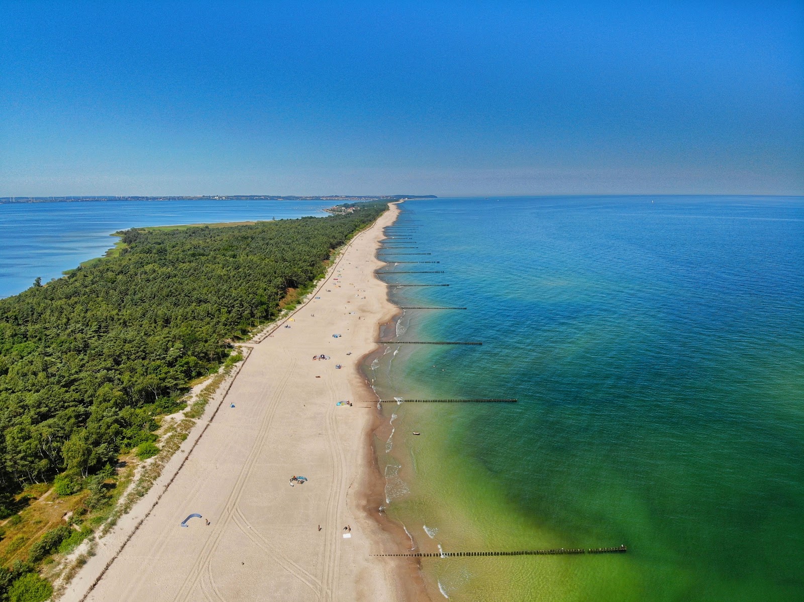 Foto de Chalupy Naturist beach - bom local amigável para animais de estimação para férias
