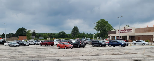 Outdoor Sports Store «Fin Feather Fur Outfitters - Cleveland», reviews and photos, 18030 Bagley Rd, Middleburg Heights, OH 44130, USA