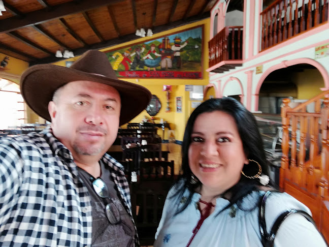 Cayambe, Panamericana Norte Km 1 1/2 vía a, Otavalo, Ecuador