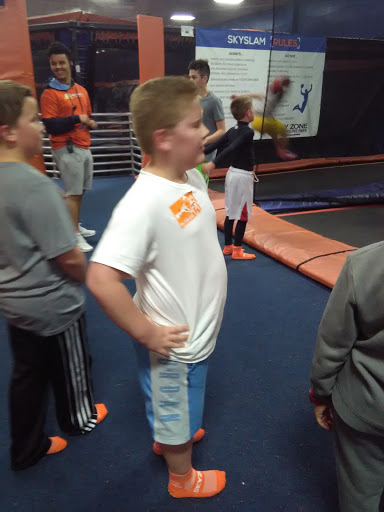 Amusement Center «Sky Zone Trampoline Park», reviews and photos, 11745 Commons Dr, Springdale, OH 45246, USA