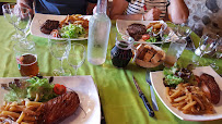 Plats et boissons du Restaurant français L'auberge du Pont des Meuniers à Martres-Tolosane - n°1