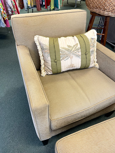 Thrift Store «Tambourine Resale Shop», reviews and photos, 1619 10th Ave, Vero Beach, FL 32960, USA