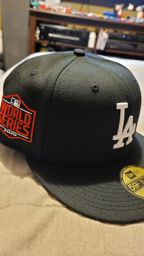 Sporting Goods Store «The 4th Quarter», reviews and photos, 5689 York Blvd, Los Angeles, CA 90042, USA