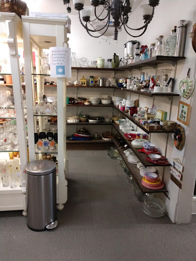 Donations Center «The Guild Shop», reviews and photos