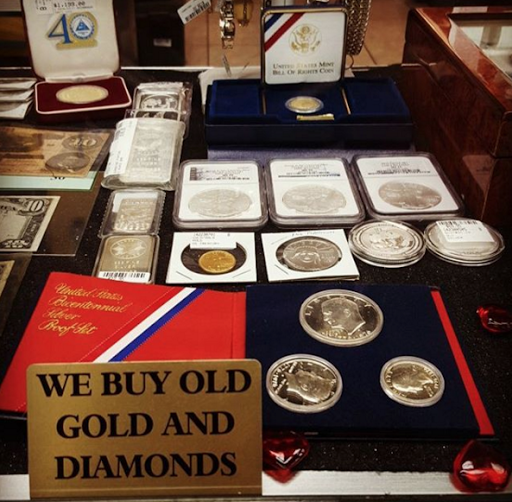 Pawn Shop «First Pawn Jewelry & Loan», reviews and photos, 889 Airport Pulling Rd S, Naples, FL 34104, USA